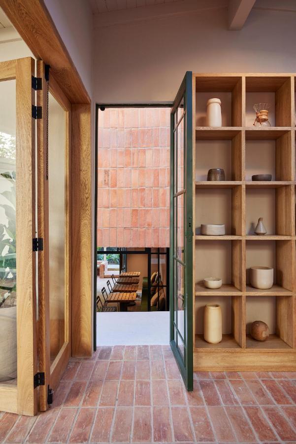 Antipoda Hotel Boutique ميديلين المظهر الخارجي الصورة
