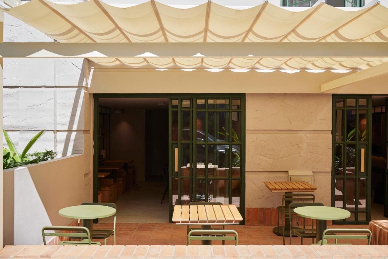 Antipoda Hotel Boutique ميديلين المظهر الخارجي الصورة