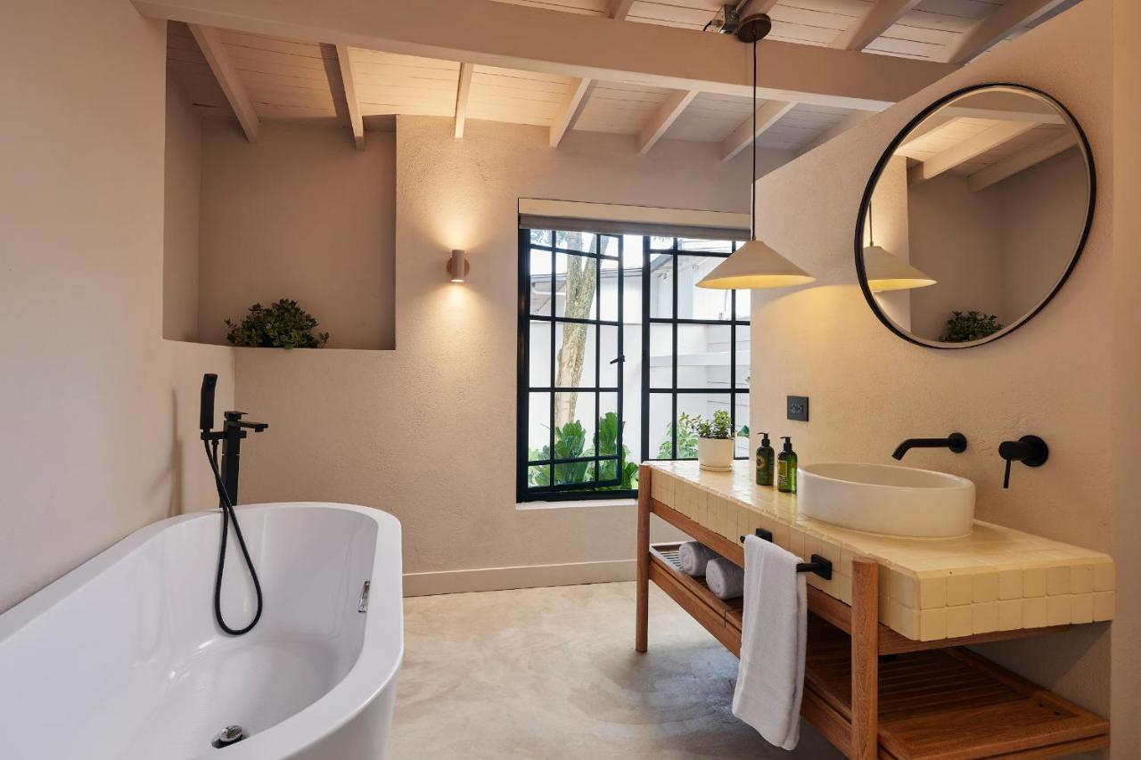 Antipoda Hotel Boutique ميديلين المظهر الخارجي الصورة