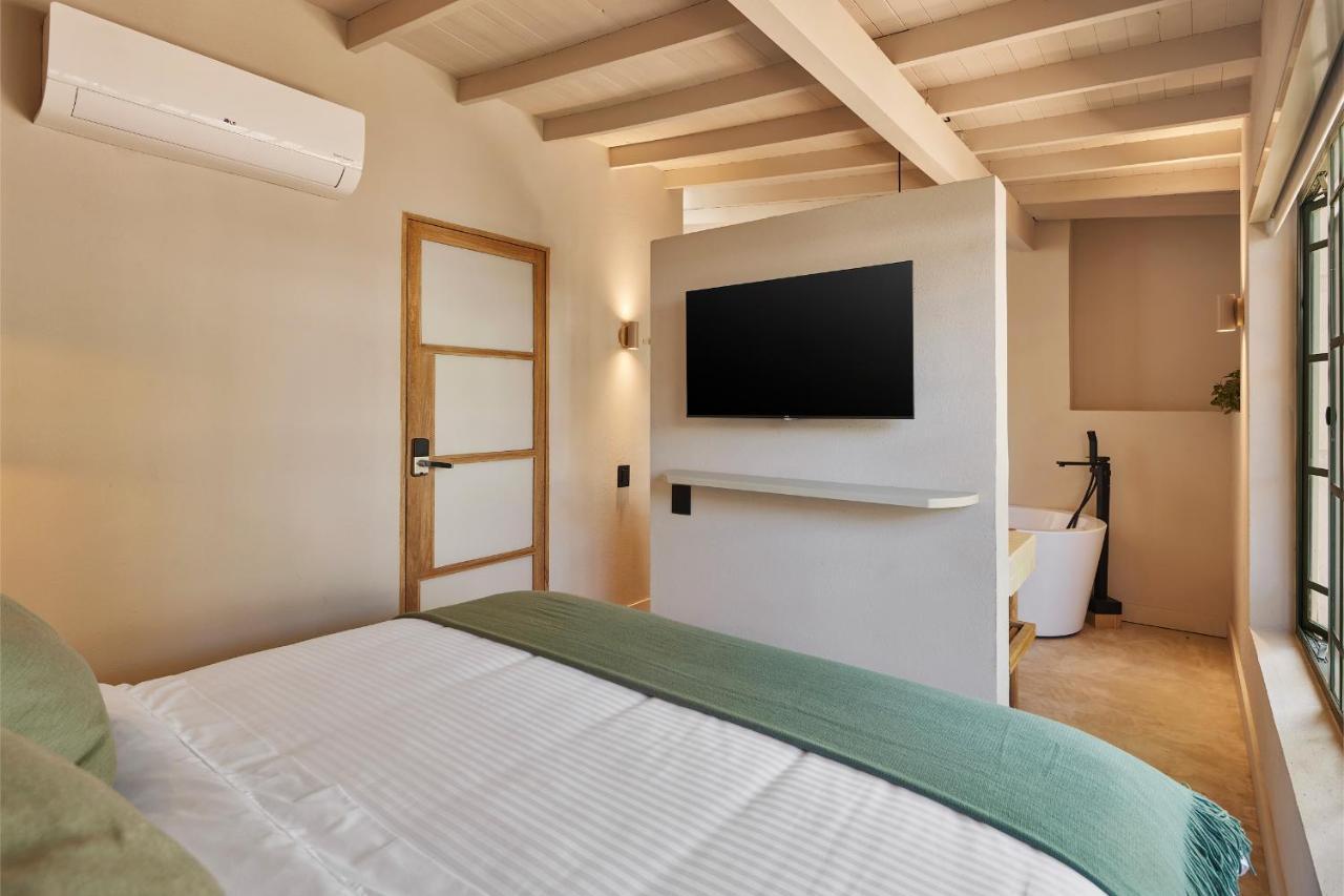 Antipoda Hotel Boutique ميديلين المظهر الخارجي الصورة