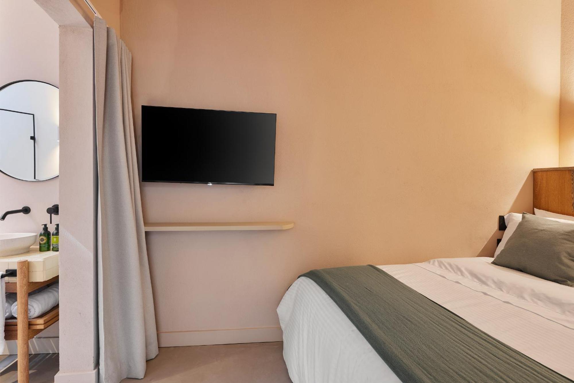 Antipoda Hotel Boutique ميديلين المظهر الخارجي الصورة